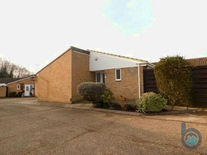 2 Bedroom Semi-Detached House To Rent In Wingfield, Peterborough, Cambridgeshire, PE2