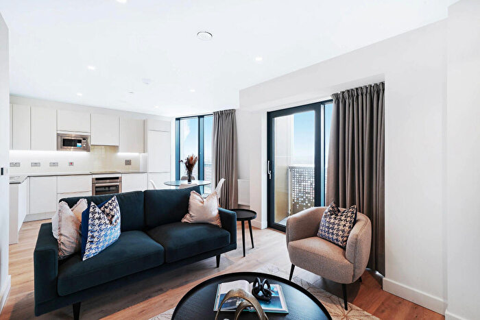 2 Bedroom Apartment To Rent In Pinnacle Tower, SE13