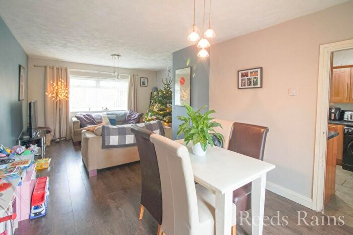 3 Bedroom Terraced House For Sale In Arundel Court, Ellesmere Port, CH65