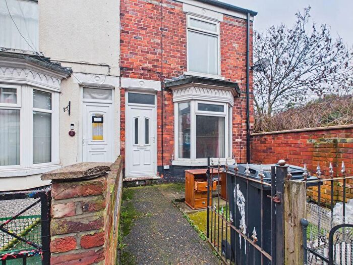 2 Bedroom Terraced House For Sale In Ashburn Grove, Spring Bank West, HU3