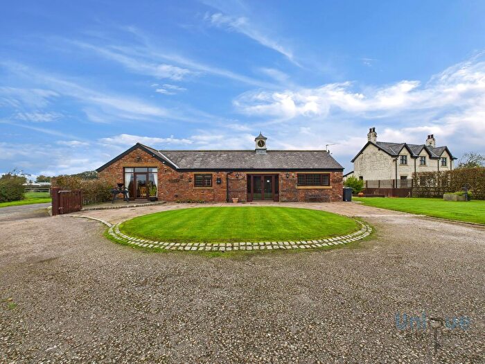3 Bedroom Barn Conversion For Sale In Chapel Lane, Out Rawcliffe, PR3