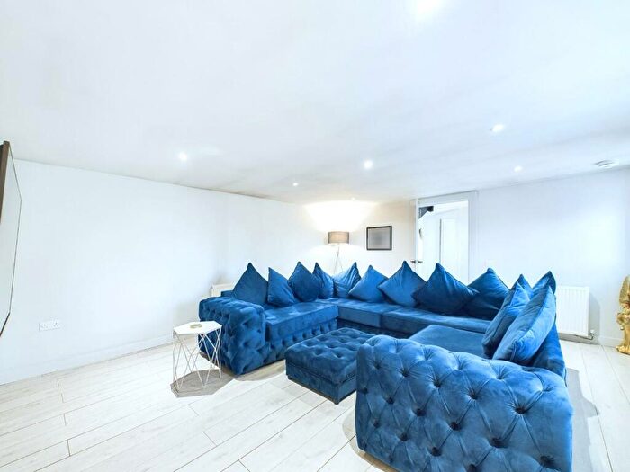 3 Bedroom Barn For Sale In Main Street, Innerwick, East Lothian, EH42