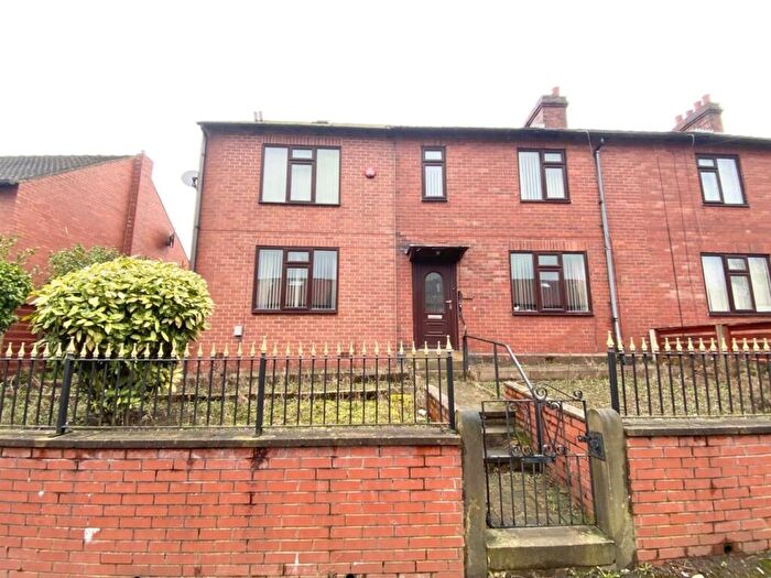 5 Bedroom End Of Terrace House For Sale In Holly Road, Thornton Lodge, Huddersfield, HD1