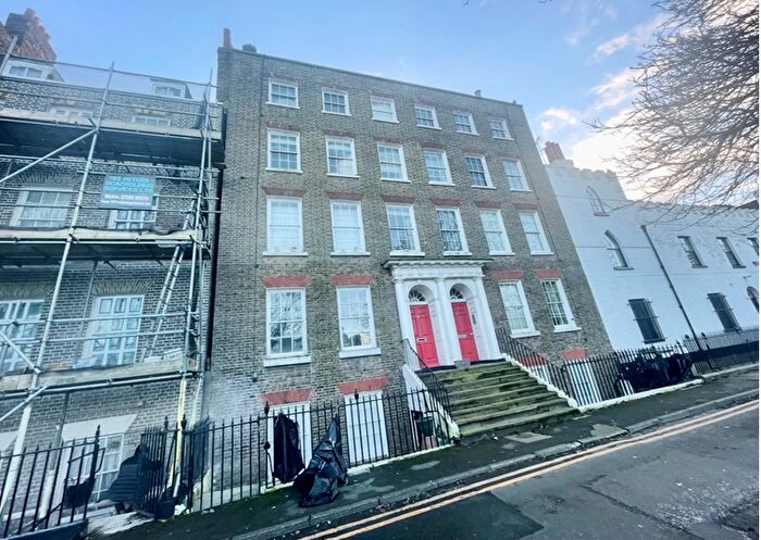 1 Bedroom Flat To Rent In Hawley Square, Margate, CT9