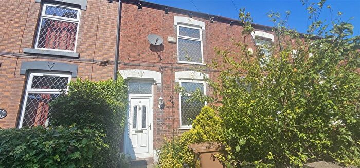 2 Bedroom Property To Rent In Ney Street, Ashton-Under-Lyne, OL7