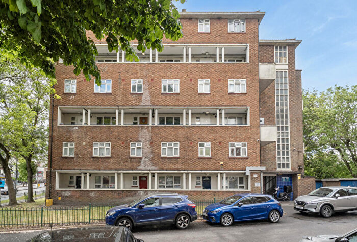 2 Bedroom Apartment For Sale In London Road, Mitcham, CR4