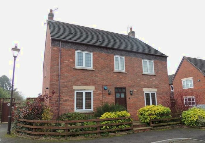 2 Bedroom Maisonette To Rent In Whitchurch Lane, Dickens Heath, Shirley, Solihull, B90