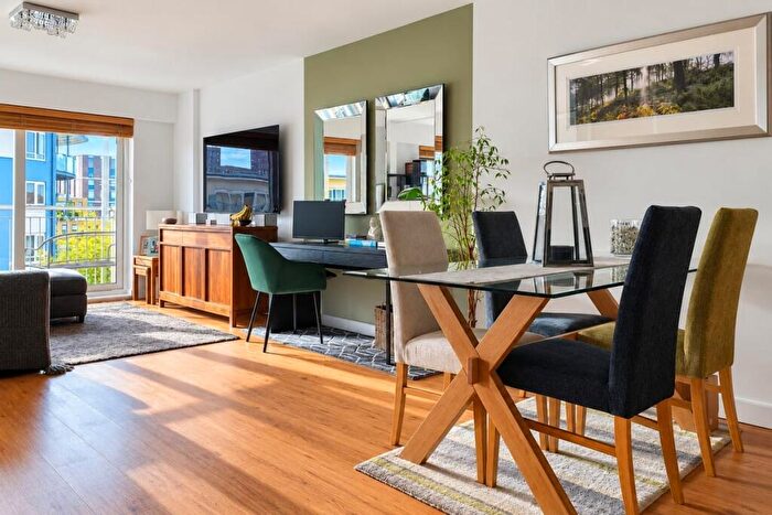 1 Bedroom Flat For Sale In Amiot House, Heritage Avenue, London, NW9