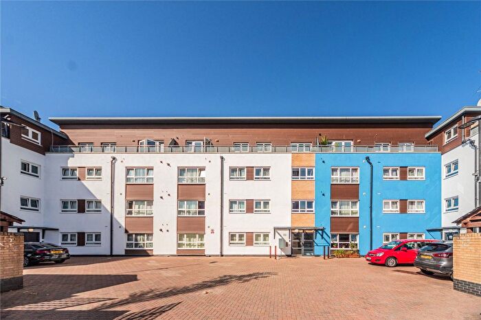 2 Bedroom Flat For Sale In Sidi Court, Milton Road, London, N15