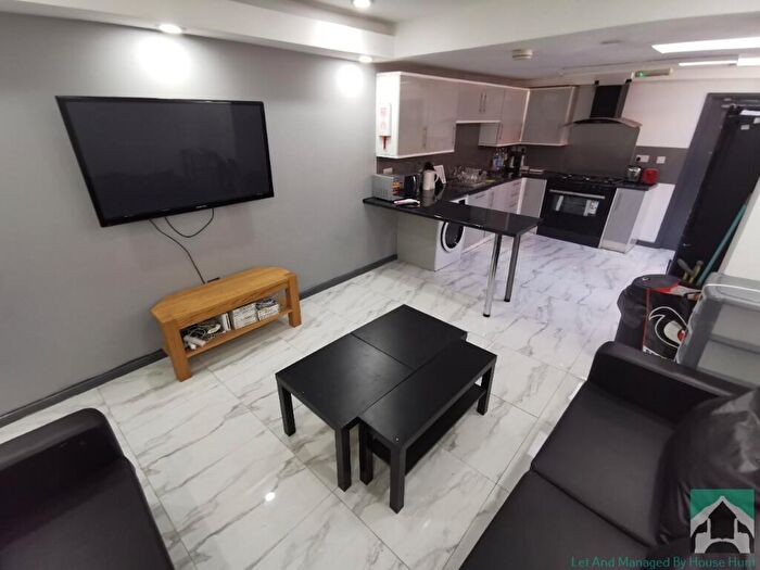 7 Bedroom Terraced House To Rent In North Road, Birmingham, B29