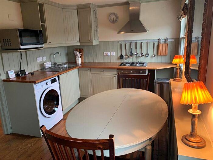 1 Bedroom Apartment To Rent In Balcombe Street, London, NW1