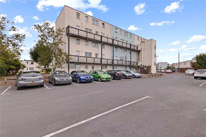 2 Bedroom Maisonette For Sale In Cornwell Close, Gosport, PO13