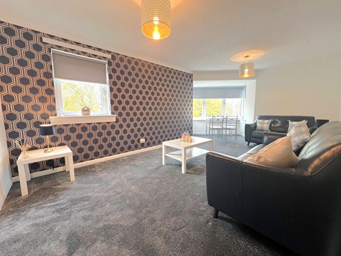 2 Bedroom Flat To Rent In Mill Street, Bridgeton, Glasgow, G40