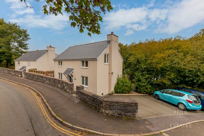 3 Bedroom Detached House For Sale In Peartree Cottage, Old Totnes Road, Buckfastleigh, TQ11
