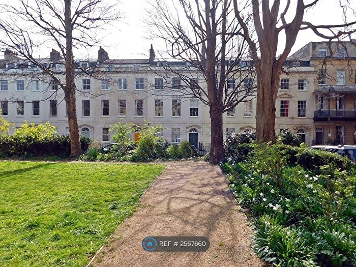 2 Bedroom Flat To Rent In Caledonia Place, Bristol, BS8