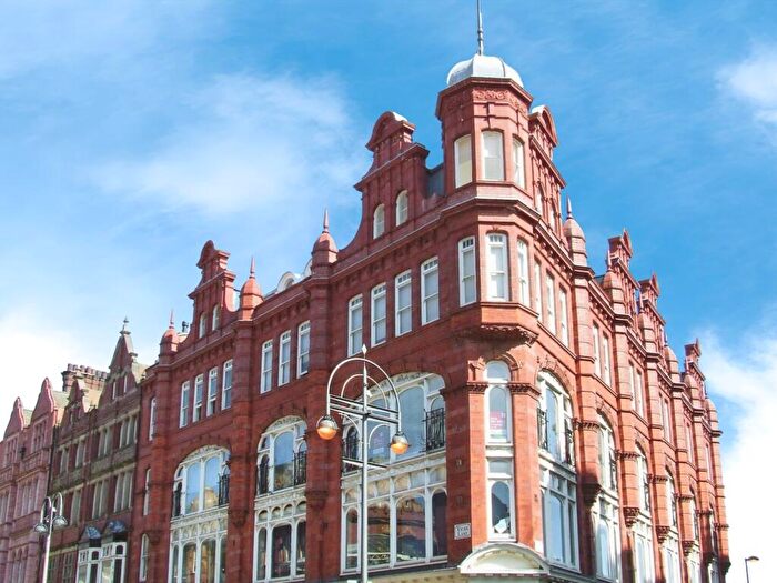 1 Bedroom Flat To Rent In Harewood Street, Leeds, West Yorkshire, LS2