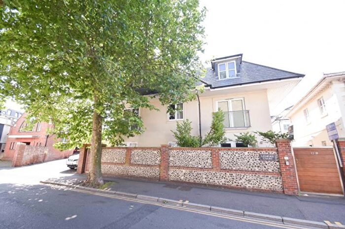 1 Bedroom Flat To Rent In Lismore Road, Eastbourne, East Sussex, BN21