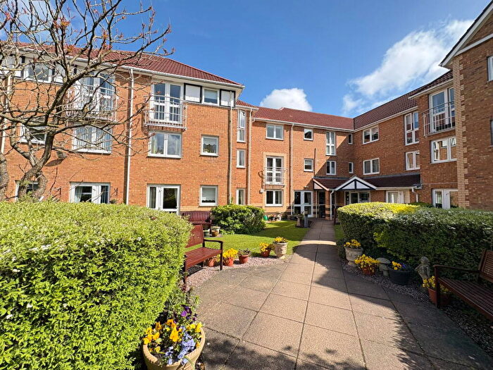 1 Bedroom Flat For Sale In Mayhall Court, Maghull, L31