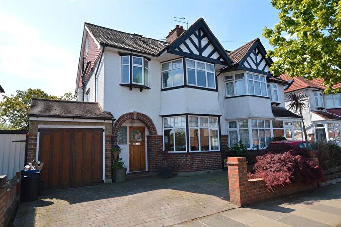 4 Bedroom Semi-Detached House For Sale In Constance Road, Whitton, TW2