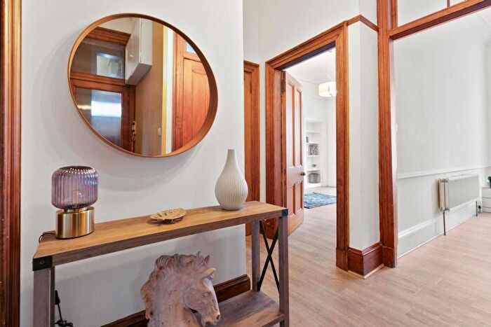 2 Bedroom Flat To Rent In West Princes Street, Glasgow, G4