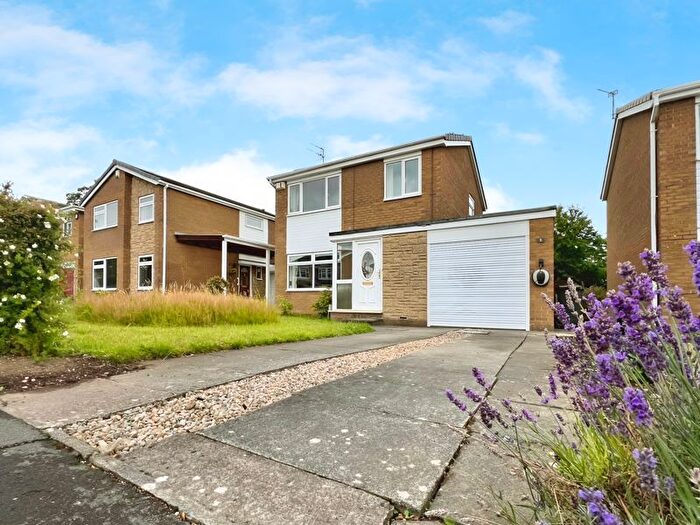 3 Bedroom Detached House For Sale In East Acres, Dinnington, Newcastle Upon Tyne, NE13