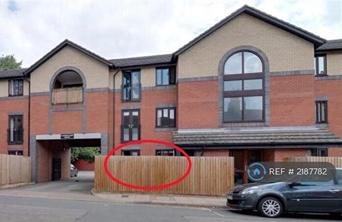 1 Bedroom Flat To Rent In Palmerston Court, Northampton, NN1