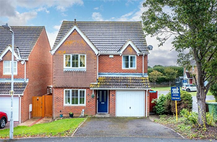 4 Bedroom Detached House For Sale In Randle Way, Bapchild, Sittingbourne, Kent, ME9