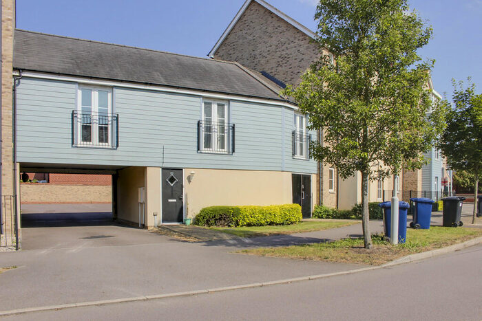 2 Bedroom Apartment To Rent In Loves Farm, St Neots, PE19