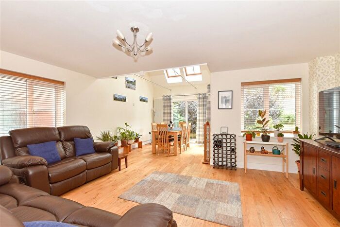 4 Bedroom Detached House For Sale In Old Common Way, Uckfield, East Sussex, TN22