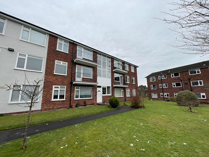 2 Bedroom Apartment To Rent In Damery Court, Bramhall, SK7