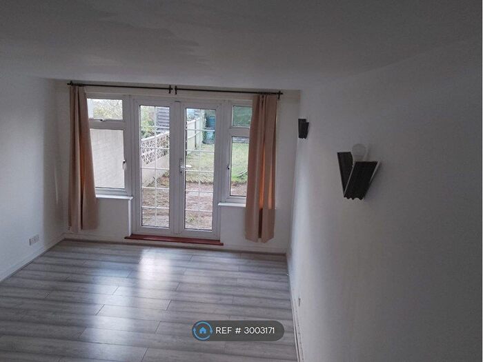3 Bedroom Terraced House To Rent In Aluric Road, London, RM16