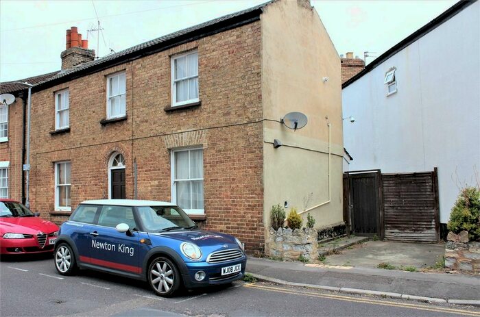 2 Bedroom End Of Terrace House To Rent In Trinity Road, Taunton TA1