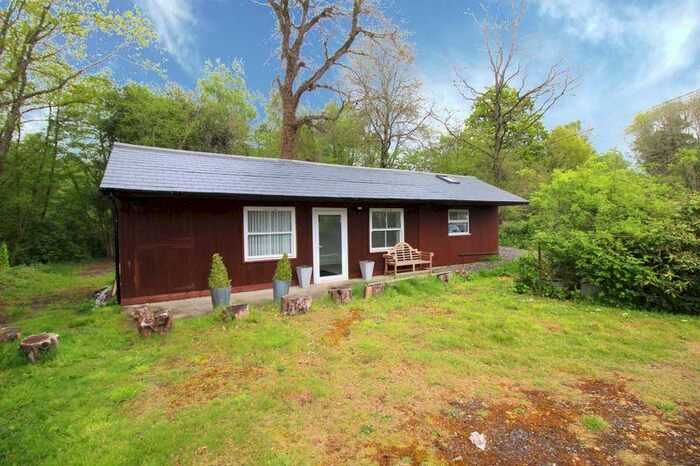 1 Bedroom Detached Bungalow To Rent In Copthorne Road, Crawley, RH10