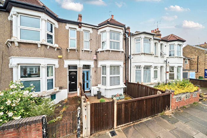 3 Bedroom Terraced House For Sale In Abbey Wood Road, London, SE2