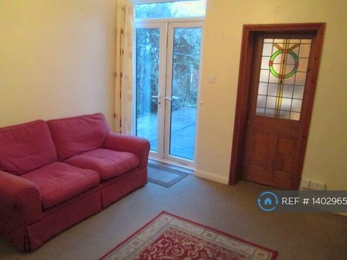 1 Bedroom Flat To Rent In Stapleford, Nottinghamshire, NG9