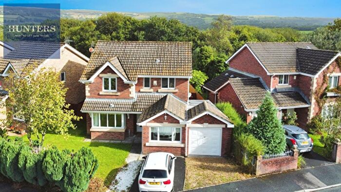 4 Bedroom Detached House For Sale In Vale Reach, Pencoed, Bridgend, CF35