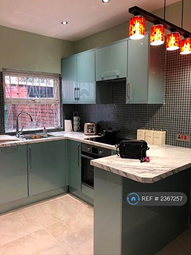 2 Bedroom Terraced House To Rent In Orchard Grove, Manchester, M20