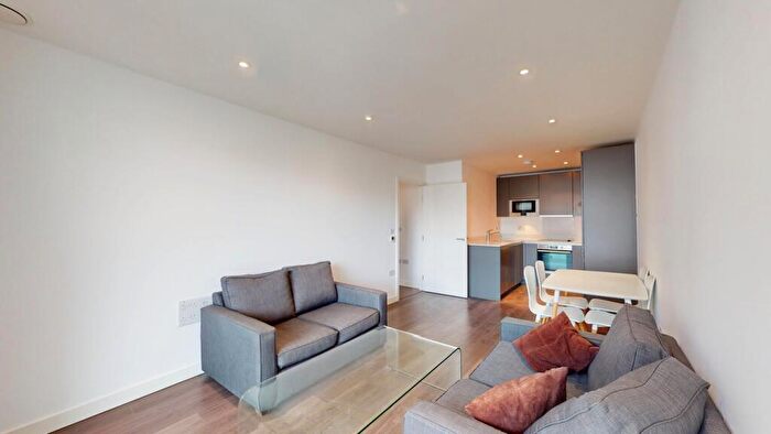 2 Bedroom Apartment For Sale In Saffron Central Square, Croydon, CR0
