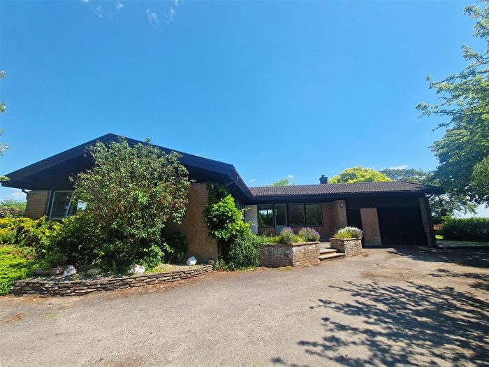 3 Bedroom Detached Bungalow To Rent In Boyton, Launceston, PL15