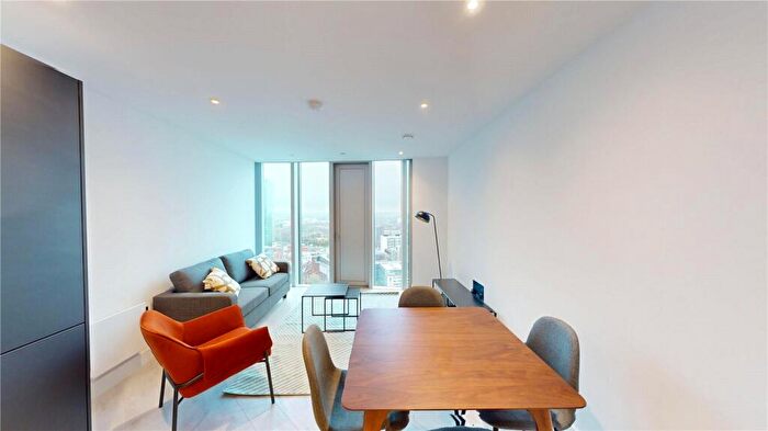 1 Bedroom Apartment To Rent In Vista River Gardens, Trinity Way, Salford, M3