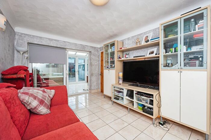 2 Bedroom Semi-Detached Bungalow For Sale In Gorsey Lane, Clock Face, St Helens, WA9
