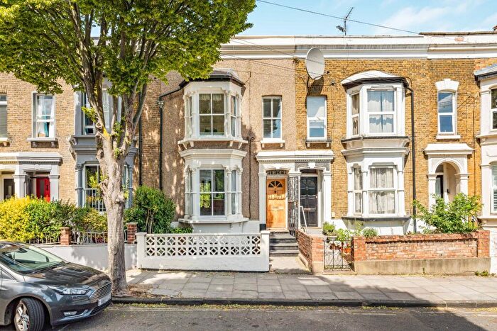 4 Bedroom House To Rent In Mayola Road, London, E5