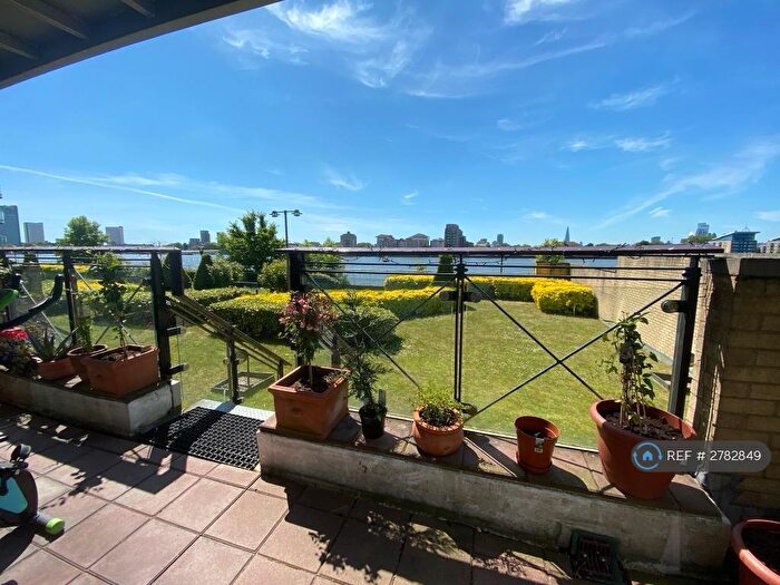 3 Bedroom Flat To Rent In Ocean Wharf, London, E14