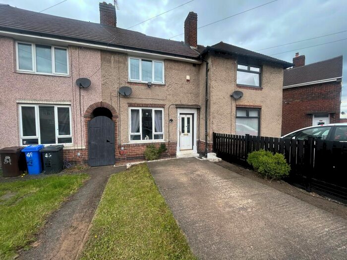 2 Bedroom House To Rent In Lindsay Avenue, S5