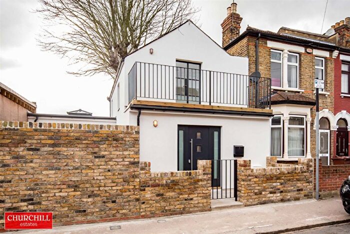 2 Bedroom End Of Terrace House For Sale In Lorne Road, London, E17