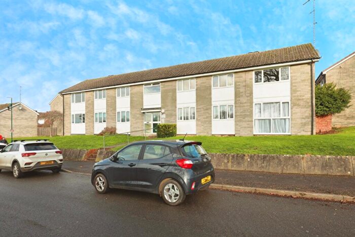 2 Bedroom Flat For Sale In Park Lane, Southam, CV47