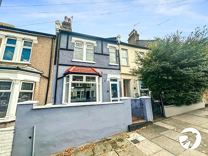 3 Bedroom Terraced House To Rent In Burwash Road, Plumstead, London, SE18