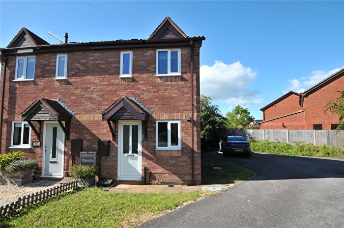 1 Bedroom Semi-Detached House For Sale In Meadow Way, Bradley Stoke, Bristol, Gloucestershire, BS32