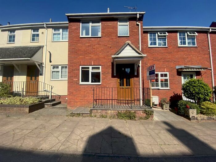 2 Bedroom Terraced House To Rent In High Street, Newent, GL18