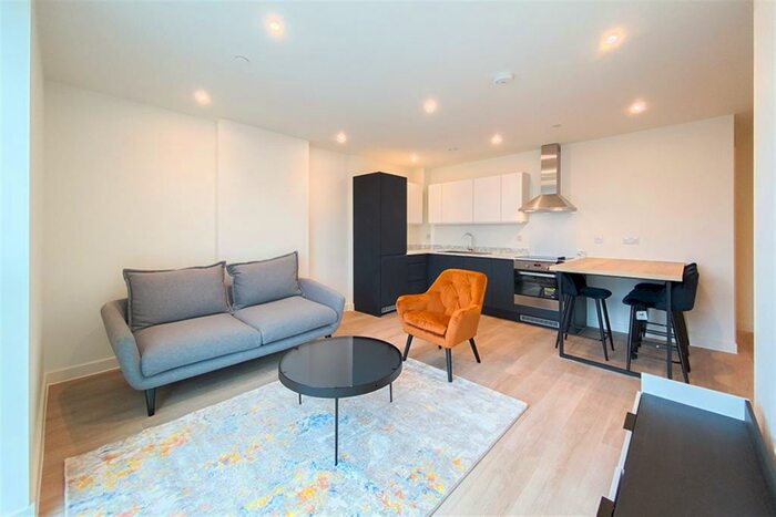 2 Bedroom Apartment To Rent In Exchange Point, M3